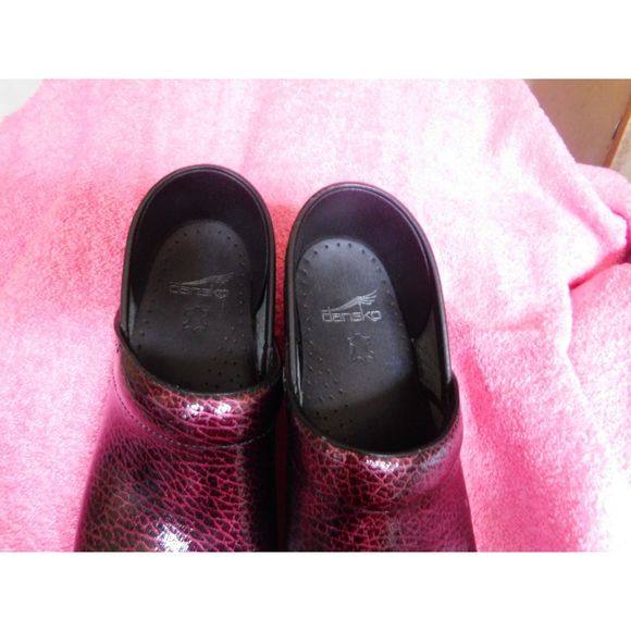 Dansko size 38, 7.5 EUC - Picture 8 of 10